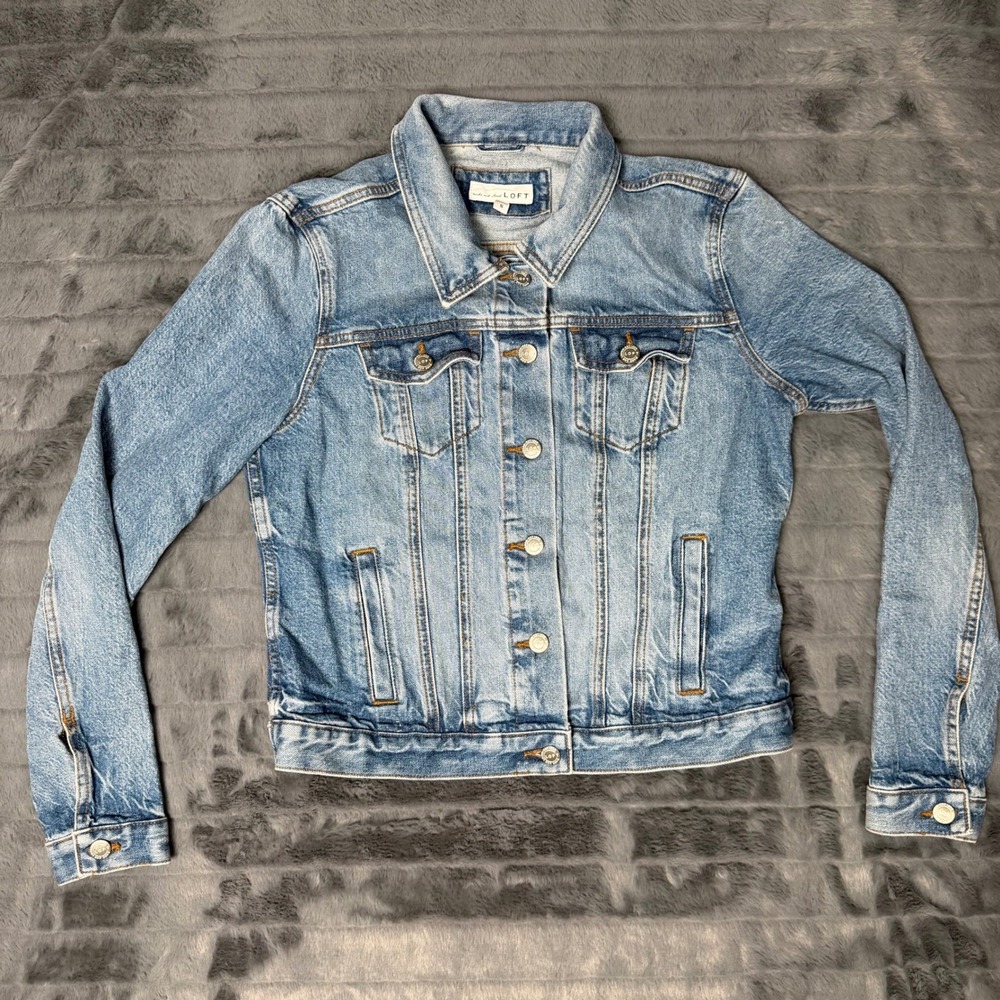 LOFT Womens Light Wash Denim Trucker Jacket Blue Size S 6434